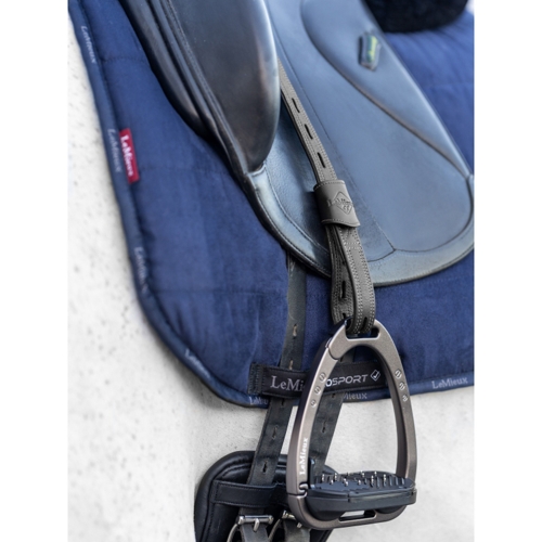 LeMieux Vector Close Contact Stirrup Leathers - Black