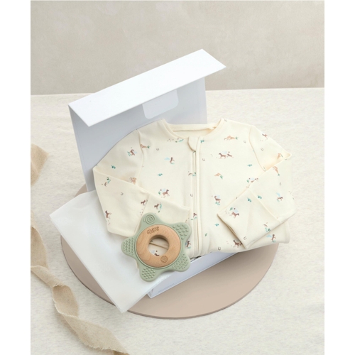 Mamas & Papas Rodeo Gift Box with teething toy